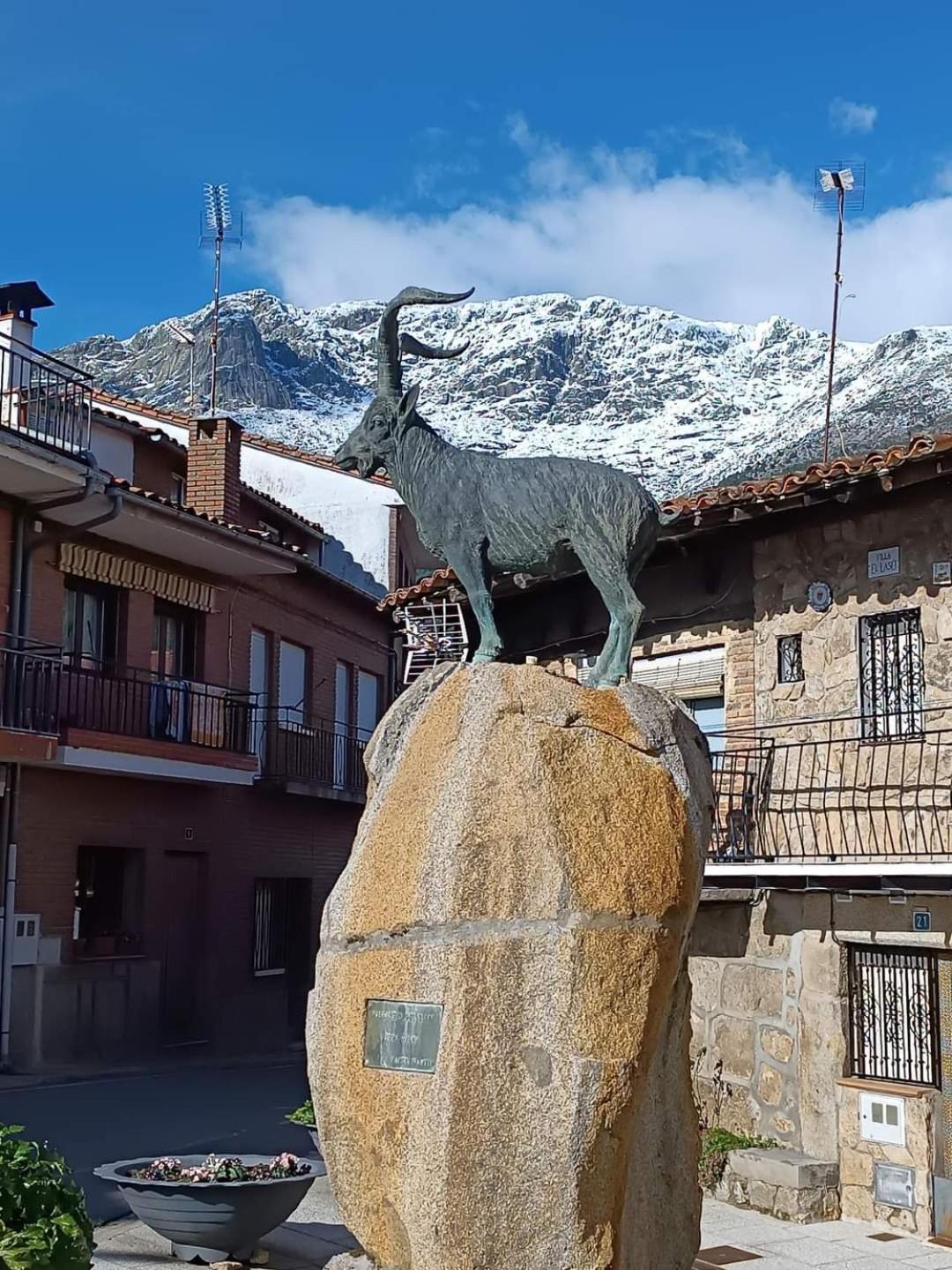 Appartamento Triana Villarejo del Valle Esterno foto